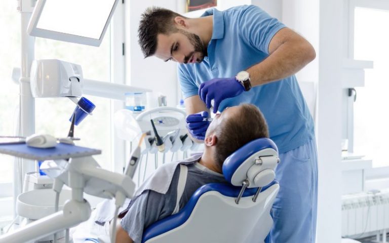 Narkoza u dentysty: nowoczesne bezbolesne metody